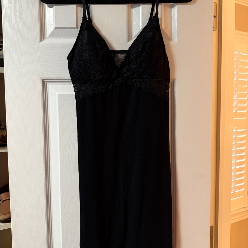 Elegant Black Lace Nightgown